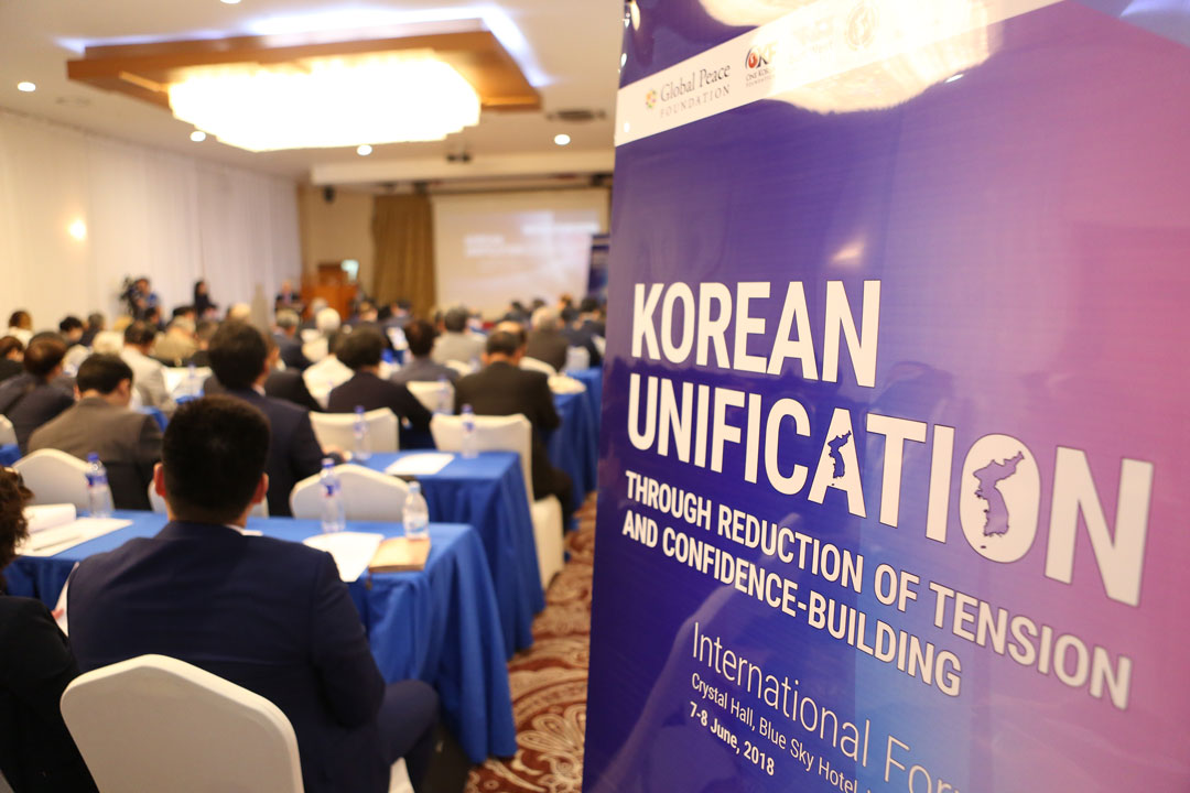 BAYR7518-opt Delegados, líderes y académicos internacionales sobre la reunificación de Corea se reúnen en Mongolia para el Foro de Corea